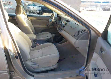 2003 Toyota Camry Le from USA, damaged, VIN 4T1BE32K83U126951